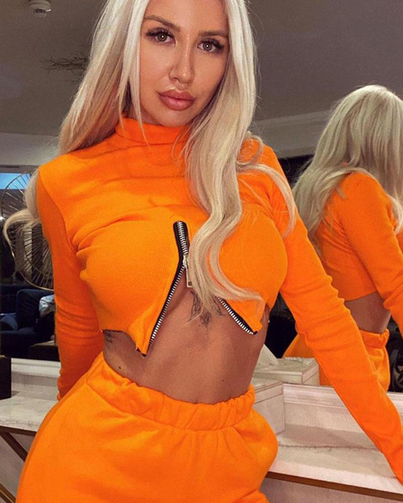 High-necked chest zipper long-sleeved crop top